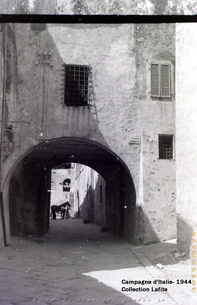 CAMPAGNE D ITALIE 1944 SAN GIMINIANO  (6).JPG